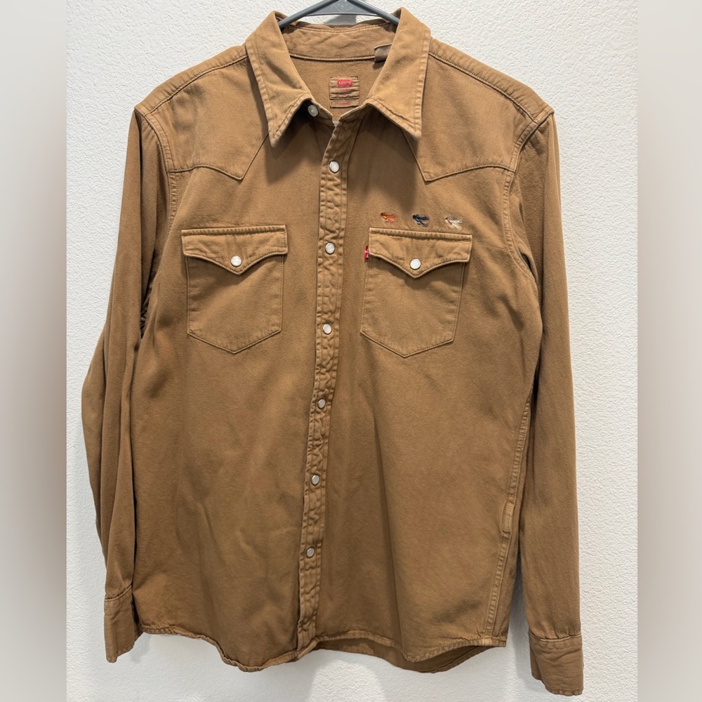 Levi's Classic Western Shirt 100%
Cotton Men's Large Embroidered Fly Fish Angler